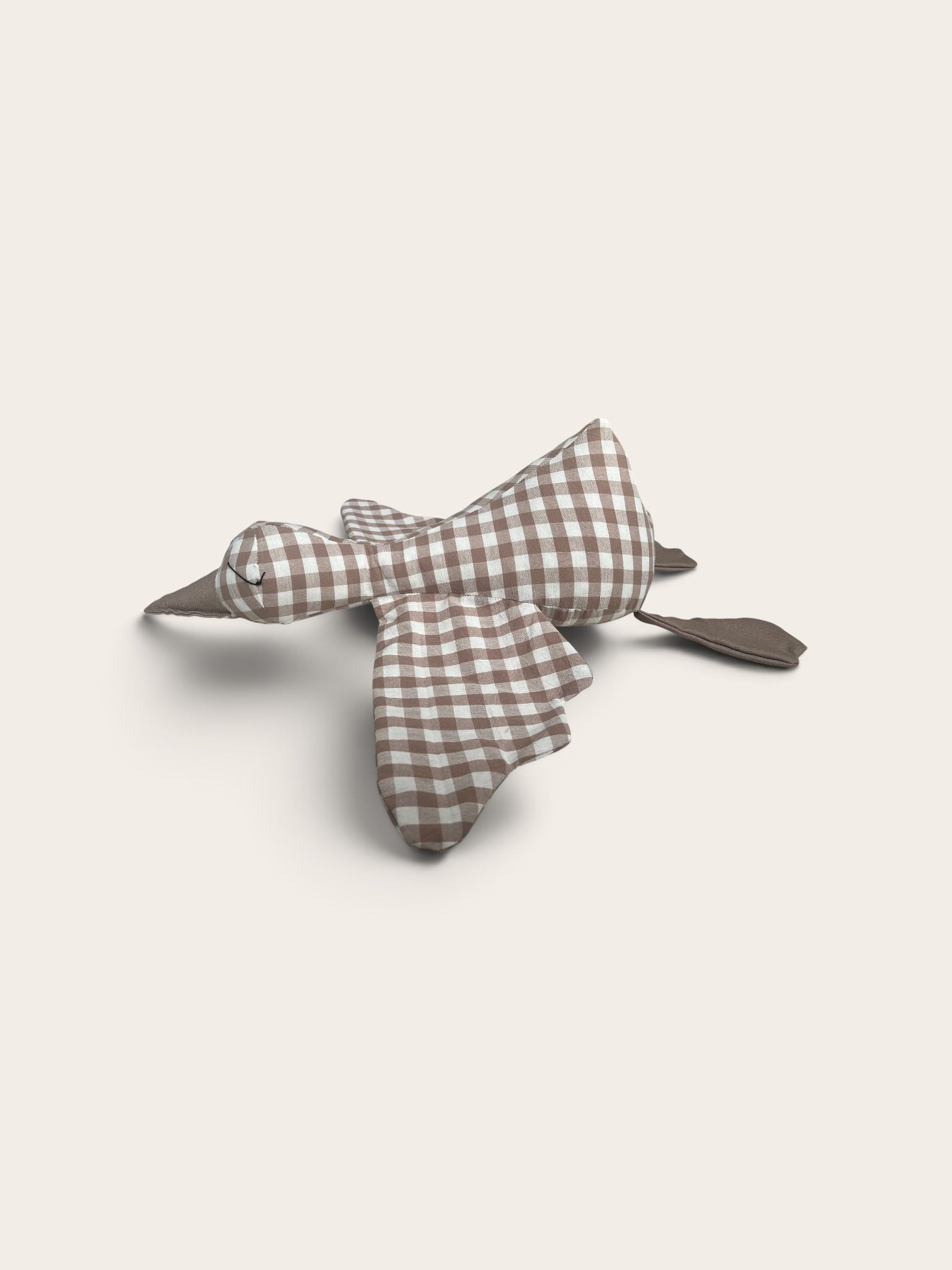 gingham waddles side view 